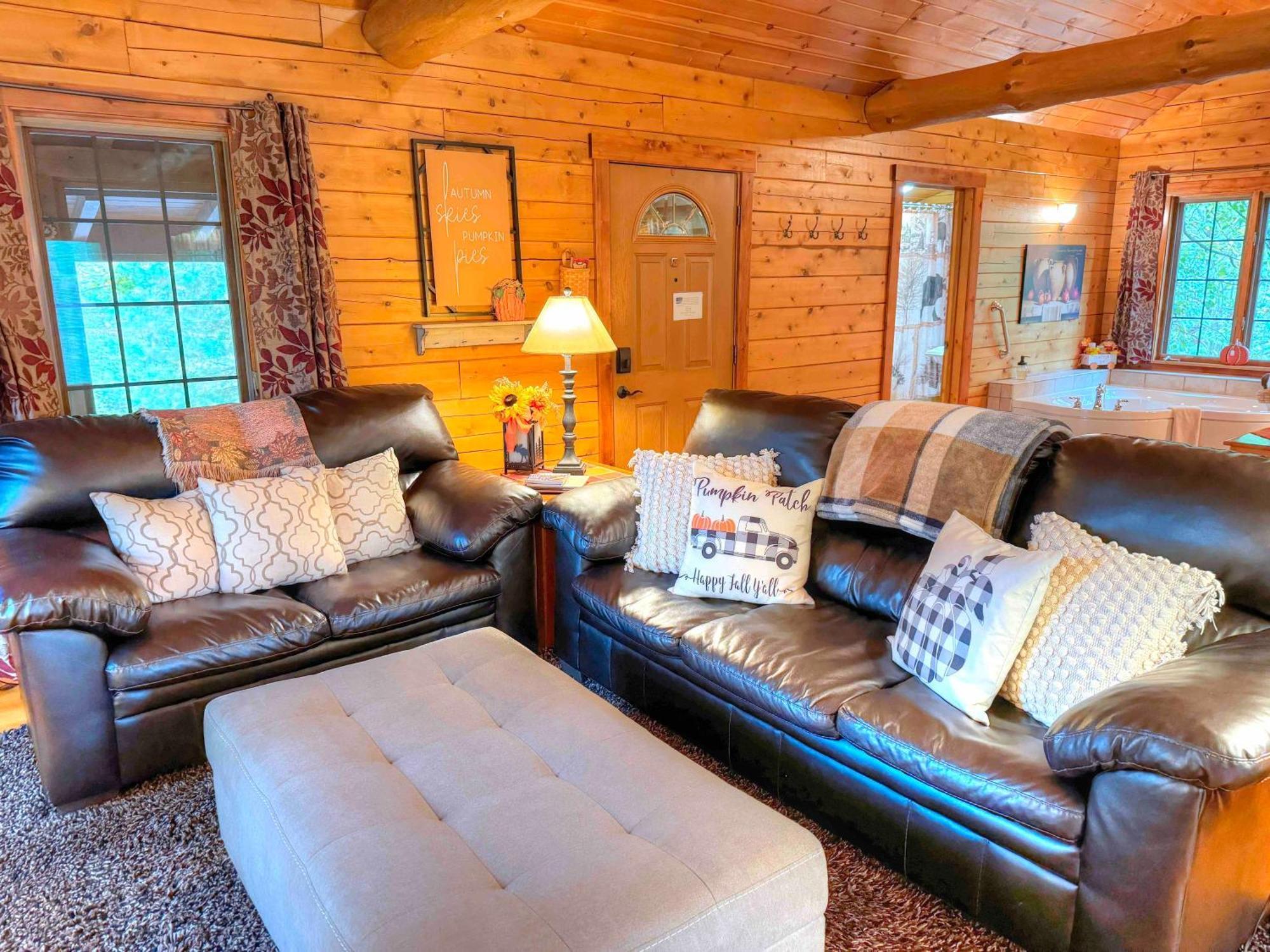 Ferngully Creek Cabins 米勒斯堡 外观 照片